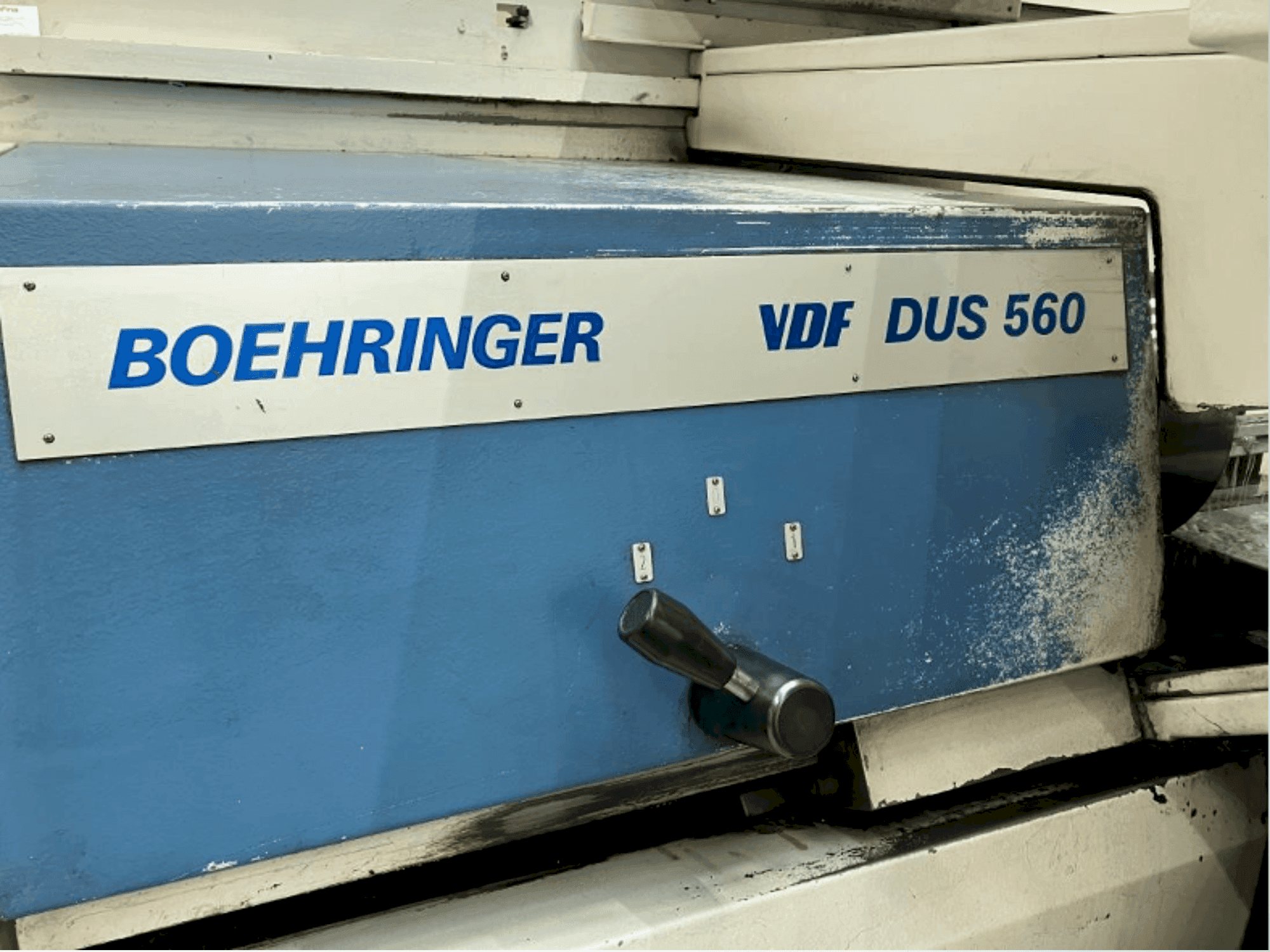 Mašīnas BOEHRINGER VDF DUS 560  pretskats