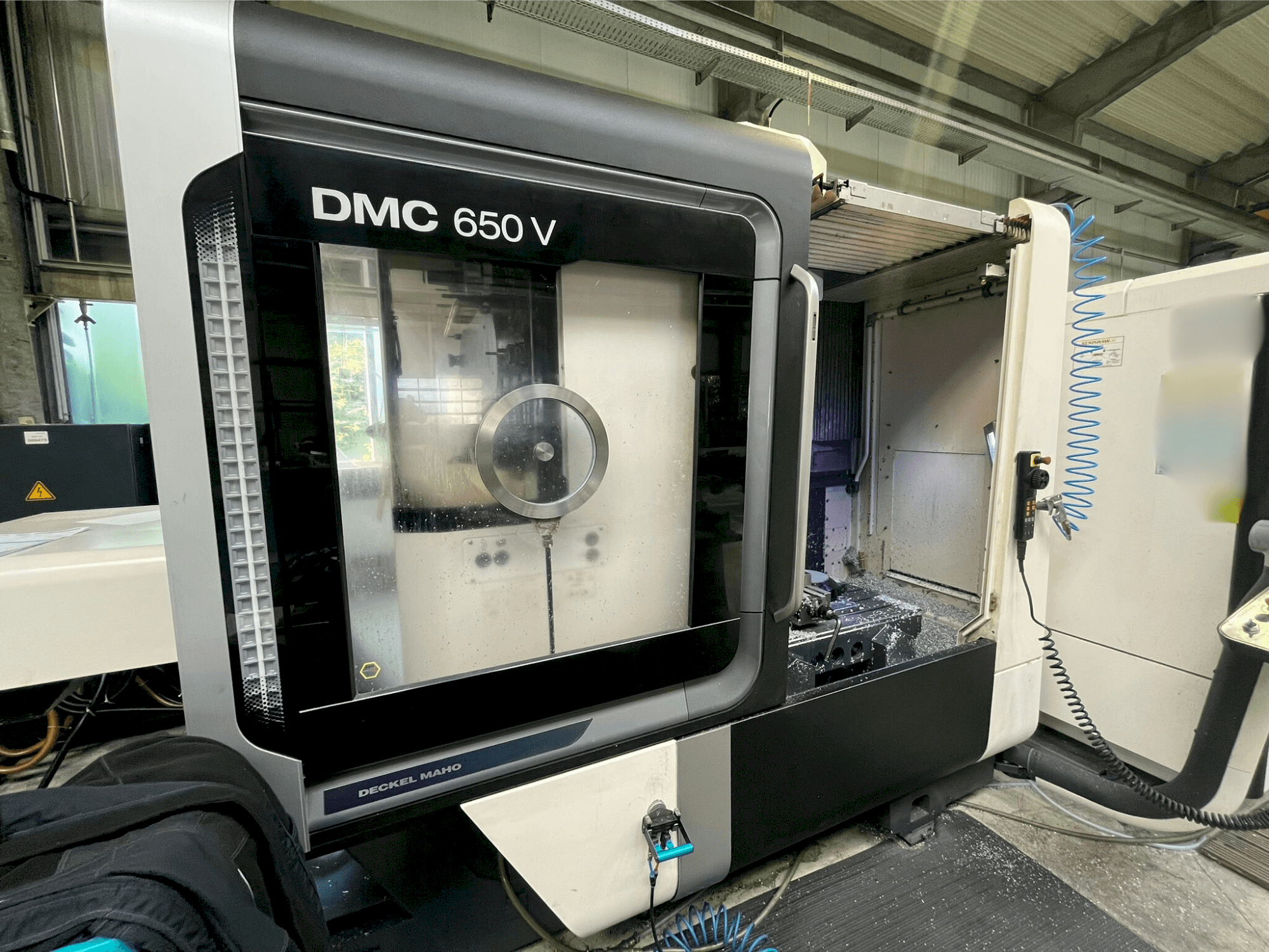 Mašīnas DMG MORI DMC 650 V  pretskats