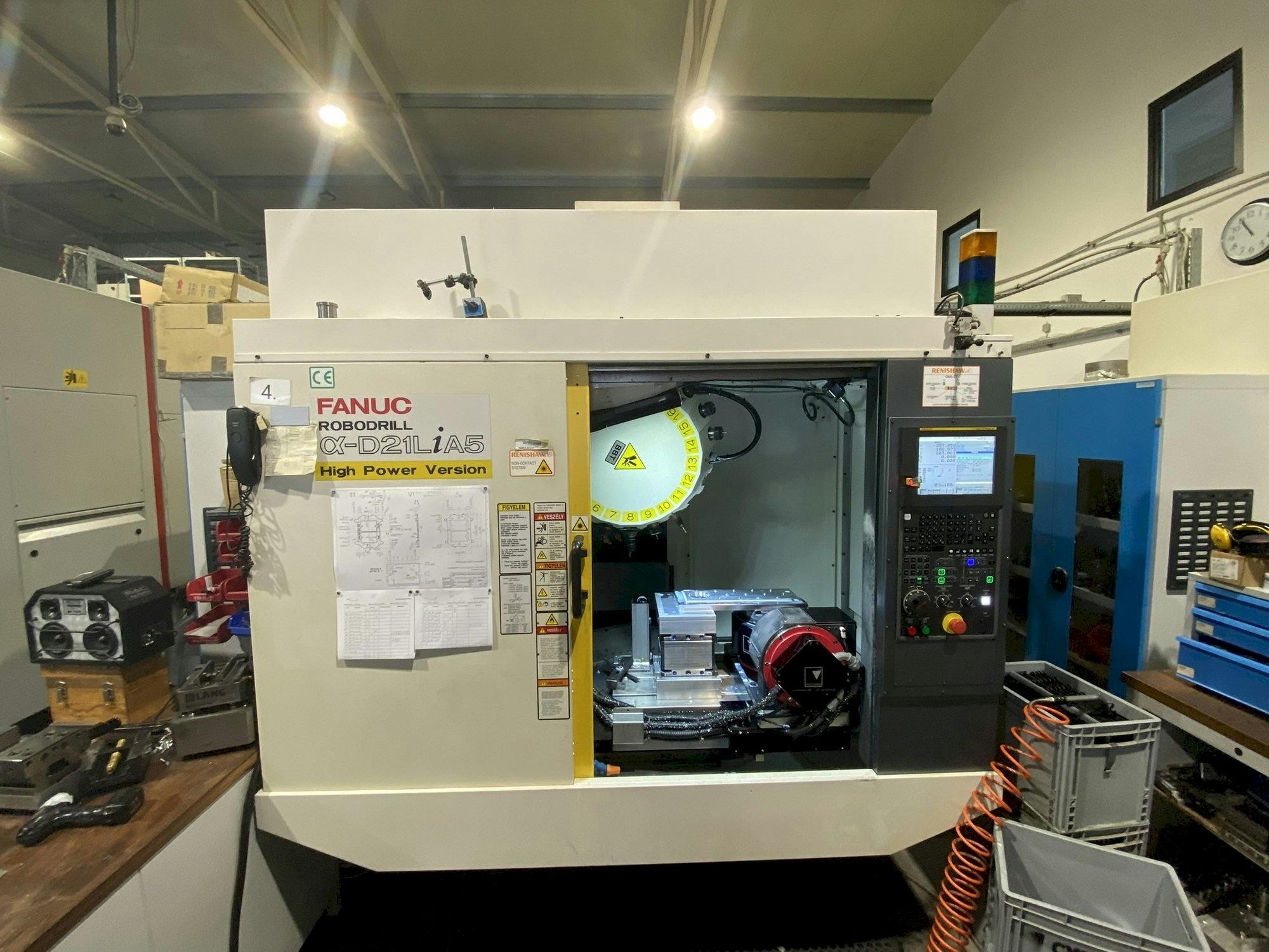 Mašīnas FANUC Robodrill Alpha D21LiB5  pretskats