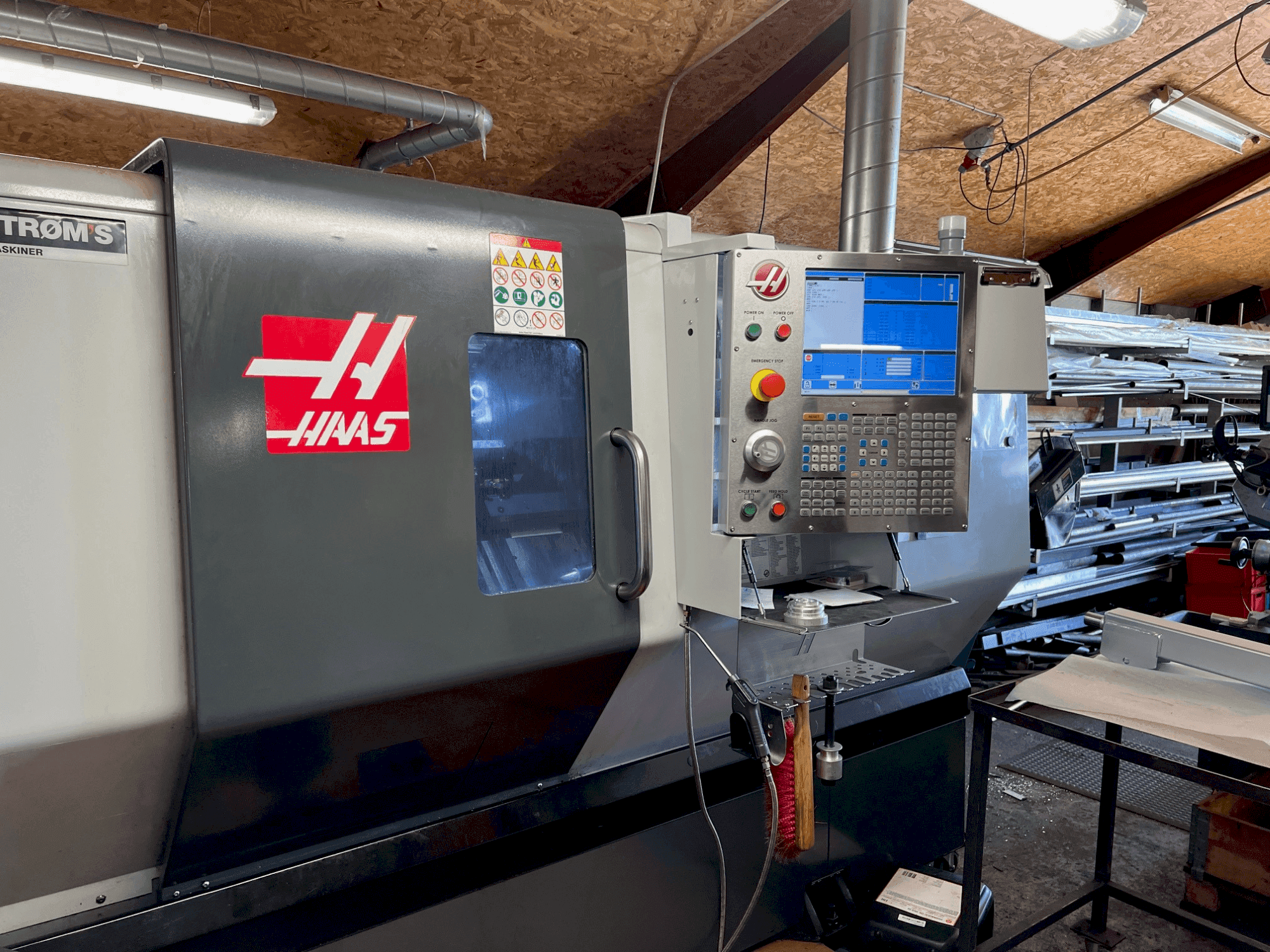 Mašīnas HAAS HAAS ST-30Y  pretskats