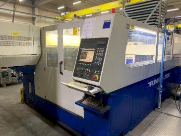 Mašīnas Trumpf Trumatic L3030 4kW + Liftmaster  pretskats